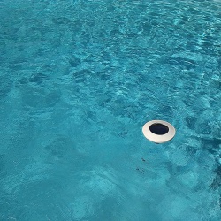 Úprava vody v bazénu solární ionizátor čistí vodu v bazénu bez chemie(7)