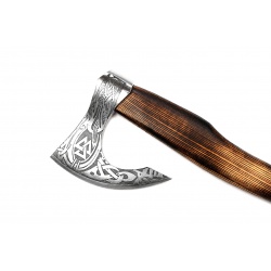 Ručně kovaná vikingská sekera Skegg s leptanými motivy a koženým pouzdrem (2)