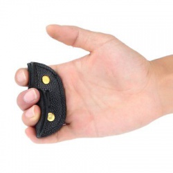 Chránič prstu na lukostřelnu kožený (1)